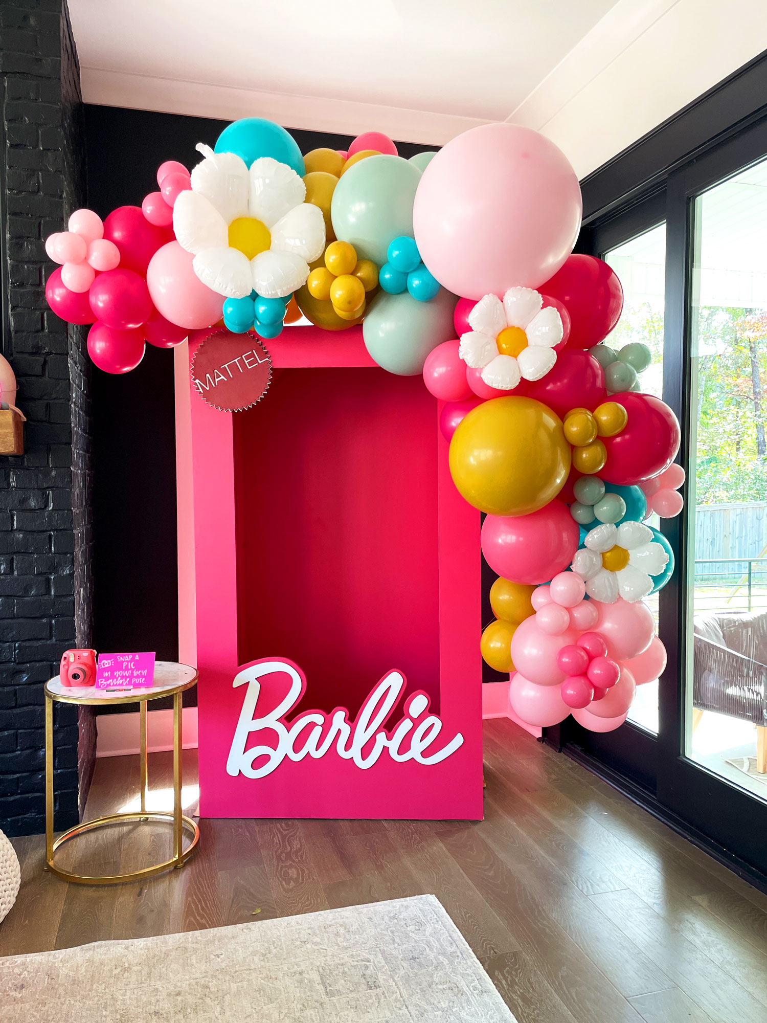 Barbie Box – LUX EVENT RENTALS